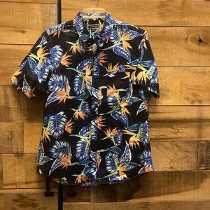 Club Room Mens Hawaiian button-down shirt